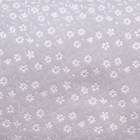 GRIS CLAIR, FLEURS BLANCHES